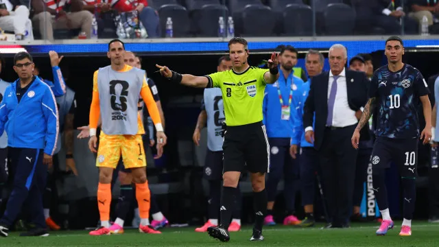 
                    IFAB coloca os pontos nos is. Afinal, o 