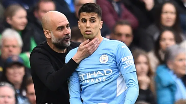 
                    João Cancelo recorda conflito com Guardiola: 