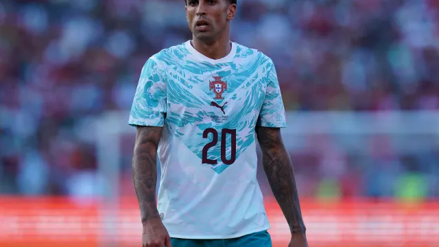 
                    João Cancelo 'desata o nó'. Deixa Al Hilal e destino está (quase) fechado
                
