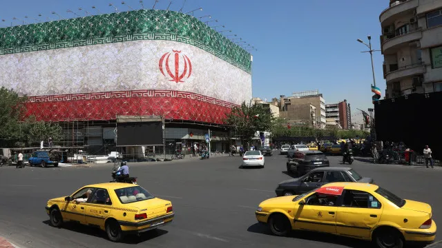 Estados Unidos levantam bloqueio marítimo aos portos iranianos