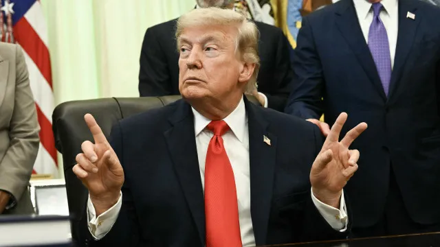 
                    Trump já assinou acordo com Irão, confirmou responsável norte-americano
                