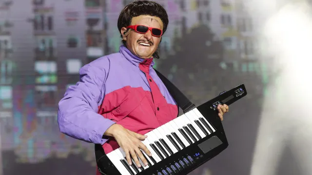 
                    Cantor Oliver Tree é uma das vítimas mortais de acidente no Brasil
                