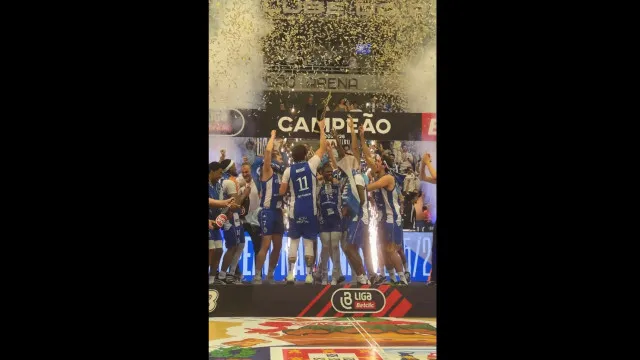 FC Porto quebrou hegemonia do Benfica e festejou... desta forma