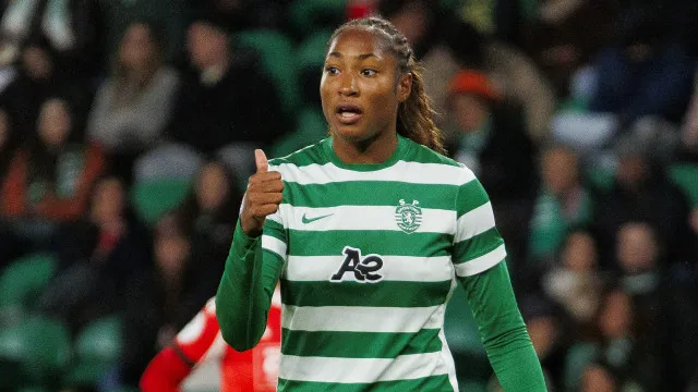 
                    Oficial: Cinco saídas de uma vez só no futebol feminino do Sporting
                