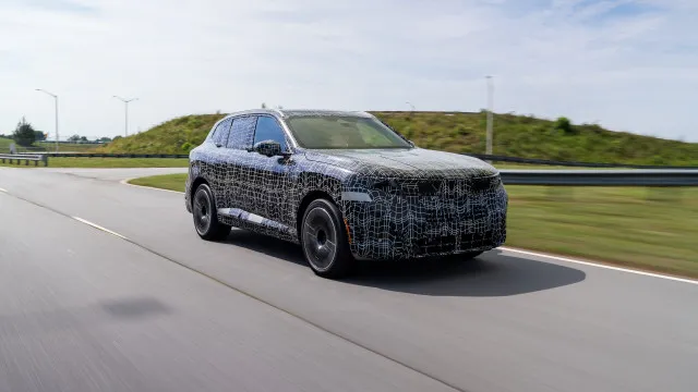 
                    BMW X5 entra na fase final do desenvolvimento (e motorizações não faltam)
                