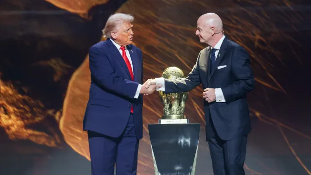 
                    Protocolo será quebrado. Trump autorizado a estar nos festejos do Mundial
                