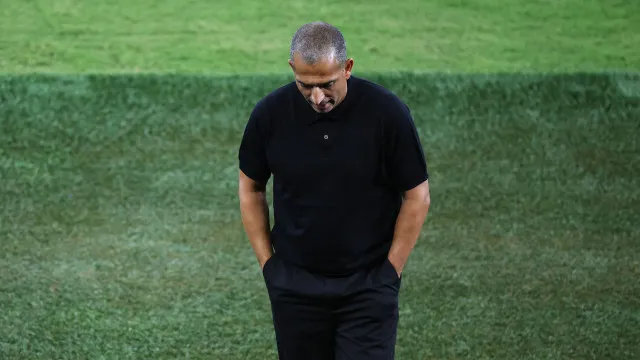 Oficial: Humilhada, Tunísia troca de selecionador em pleno Mundial