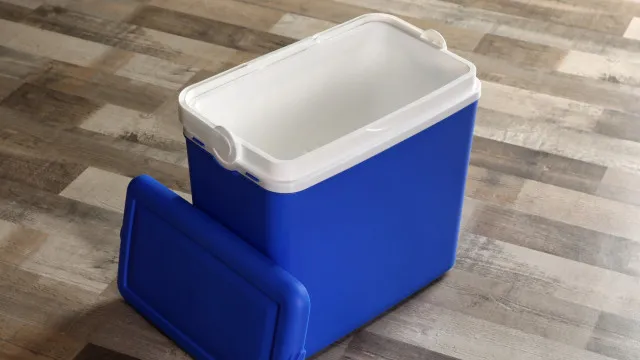 
                    Geleira a cheirar mal? Eis o que precisa de fazer para uma limpeza eficaz
                