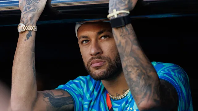 Regresso à vista? Neymar treina pela primeira vez após lesão muscular