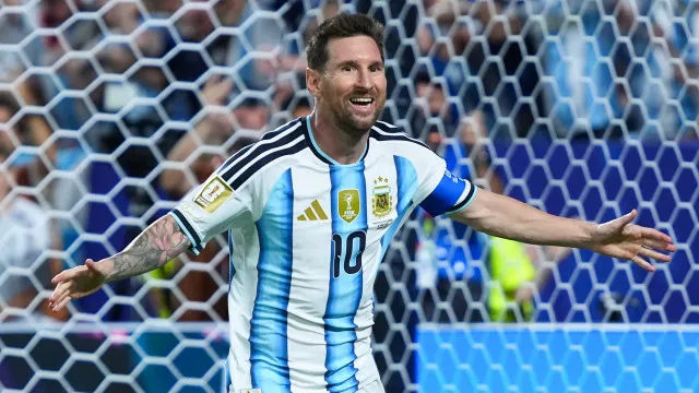 
                    O inevitável Messi deu vitória à Argentina com hattrick ante a Argélia
                