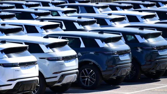 
                    Jaguar Land Rover quer acelerar crescimento e tem uma estratégia
                