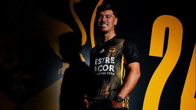 
                    Oficial: Lusitânia de Lourosa anuncia contratação de André Ricardo
                