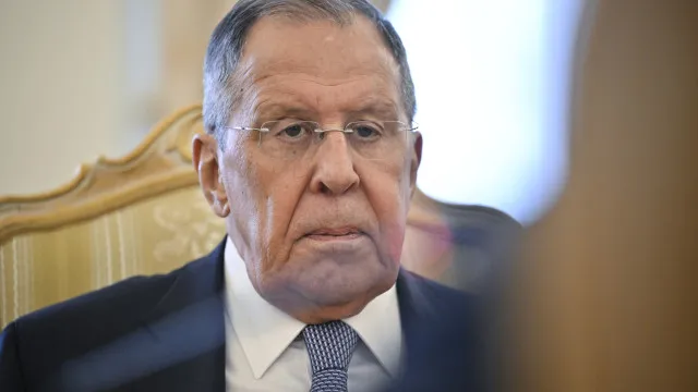Politico recusou publicar artigo de Lavrov sobre UE e Ucrânia. O que diz?
