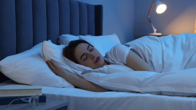 
                    4 regras de sono que o ajudam a envelhecer melhor, alerta neurologista
                