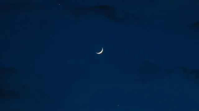 Alinhamento de Lua e três planetas foi visível a olho nu. Eis as imagens