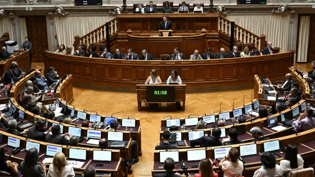 AO MINUTO: Montenegro lamenta chumbo. "Tentei até à última hora"