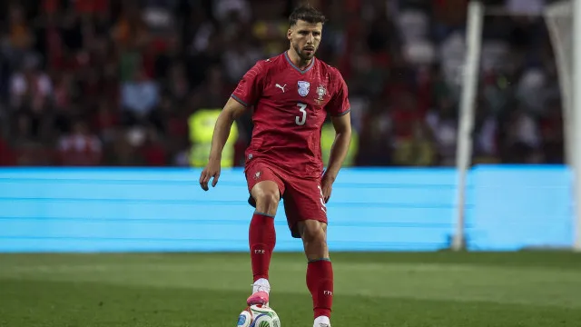 EM DIRETO: Acompanhe a conferência de imprensa de Rúben Dias
