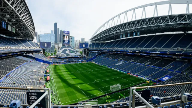 EM DIRETO: Já são conhecidos os onzes iniciais para o 1.º jogo do dia