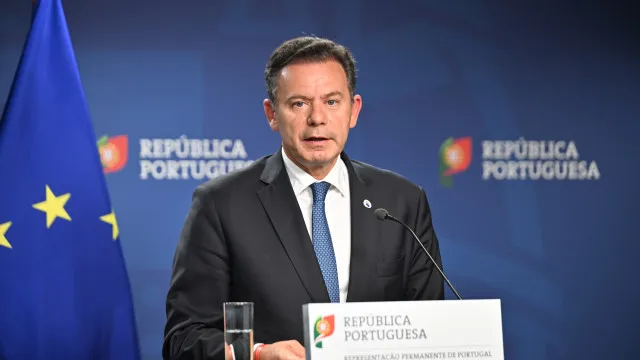 
                    Incêndios: Portugal ativa Mecanismo Europeu de Proteção Civil
                