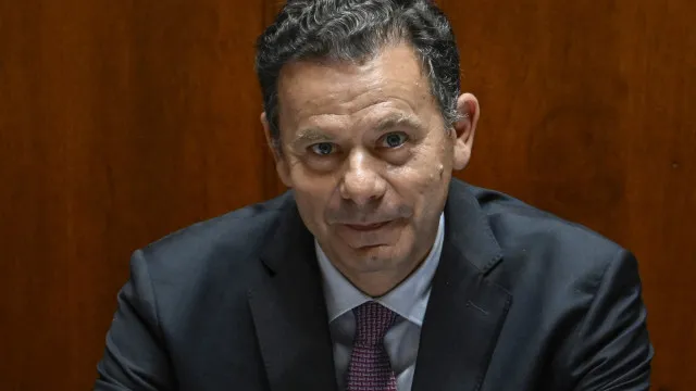 
                    Governo é 