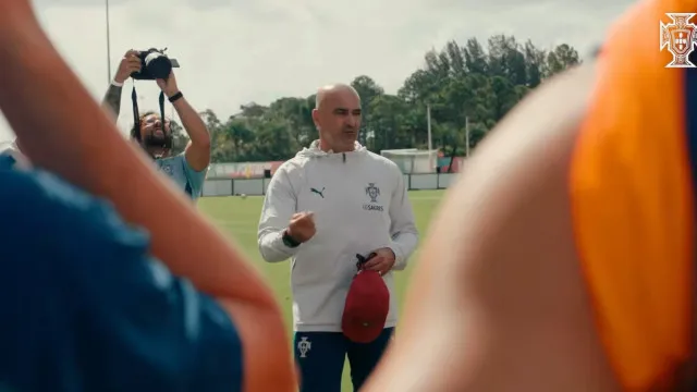 
                    Sorrisos e concentração. Foi assim mais um treino da seleção nacional
                