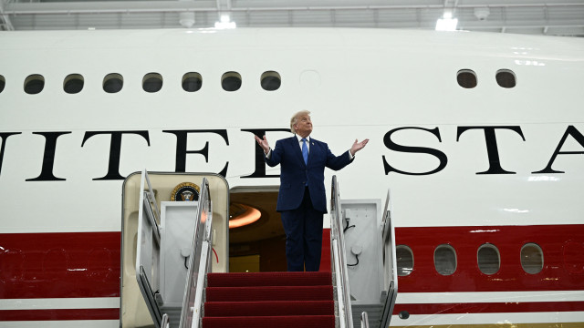 Trump apresenta novo Air Force One (oferecido pelo Qatar). As imagens