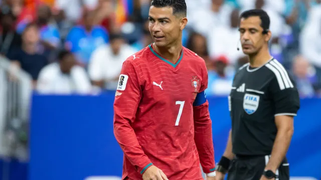 
                    CR7 em risco? 