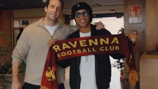 E esta? Ronaldinho sai da reforma e vai regressar ao ativo em Itália