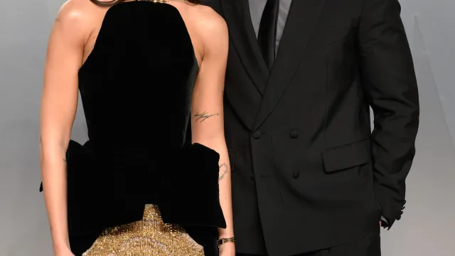 Dua Lipa partilha imagens românticas do casamento na Sicília