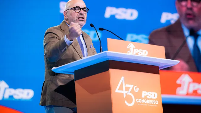 "Não há Chega, não há PS à frente do interesse dos portugueses"