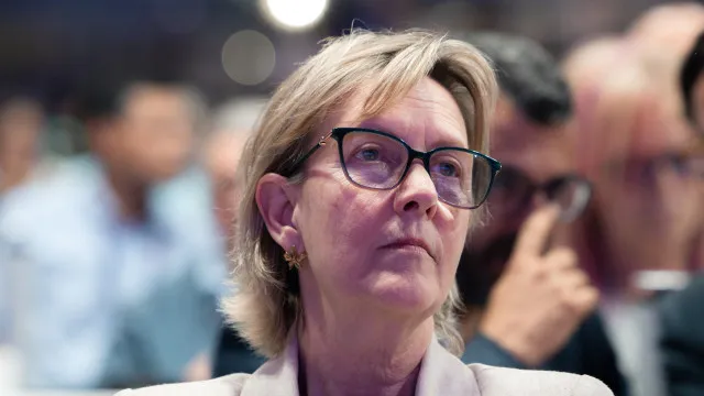 
                    Maria Luís Albuquerque vai liderar Conselho Nacional e Bolieiro a Mesa
                