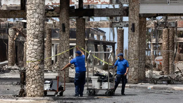
                    As imagens da destruição causada por incêndio em resort de luxo
                