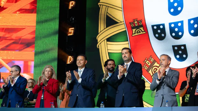 Da "falta de coragem" ao "salto à vara": As reações ao congresso do PSD