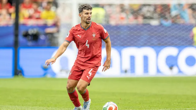Tomás Araújo volta a falhar treino e não joga diante do Uzbequistão