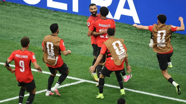 
                    Egito tentou encurtar distâncias, mas viagem para Seattle foi negada
                