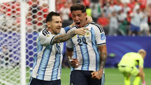 12.º dia do Mundial em imagens: Novo rei dos golos e 1.º jogo suspenso