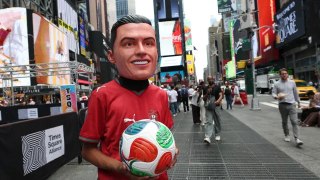 
                    'Ronaldomaniac', o adepto que só quer ver Cristiano jogar e marcar
                