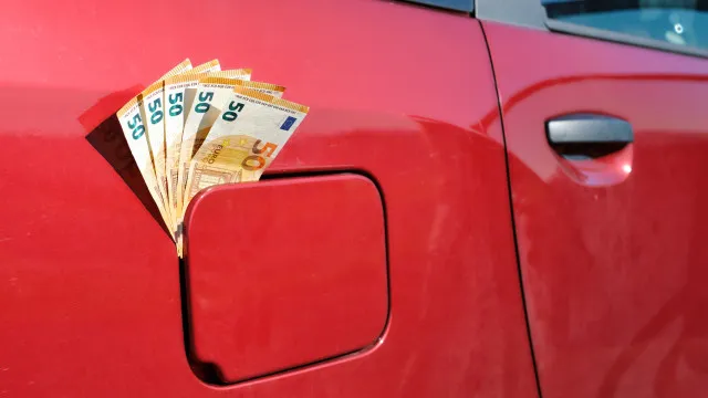 
                    Combustíveis mais caros levam a mudança de hábitos de condução?
                