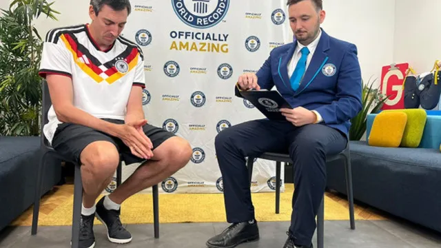 
                    É fã do Mundial? Alemão decora quase mil resultados e está no Guinness
                