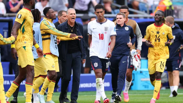 
                    Carlos Queiroz deixa Inglaterra-Gana em brasa: 