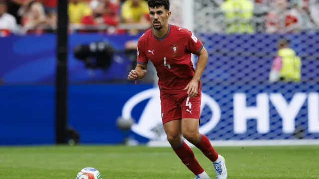 Tomás Araújo reintegrado no treino de recuperação pós goleada de Portugal