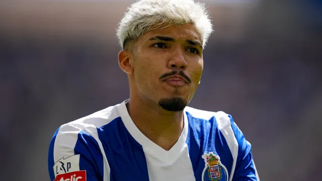 TAD dá boa nova a Farioli, que recebe reforço no FC Porto para Supertaça