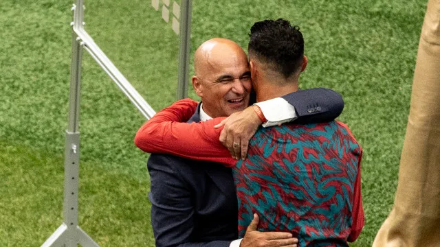 
                    Ferdinand visa Roberto Martínez por Cristiano Ronaldo: 