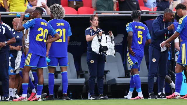 Suzanne Huurman é caso único no Mundial: "Olhei à volta e vi 47 homens"