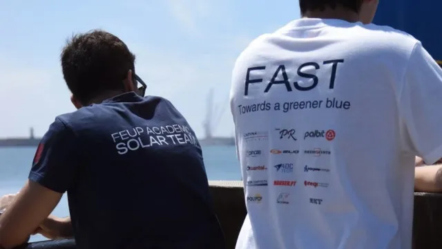 
                    Estudantes do Porto desenvolvem barco não tripulado a energia elétrica
                
