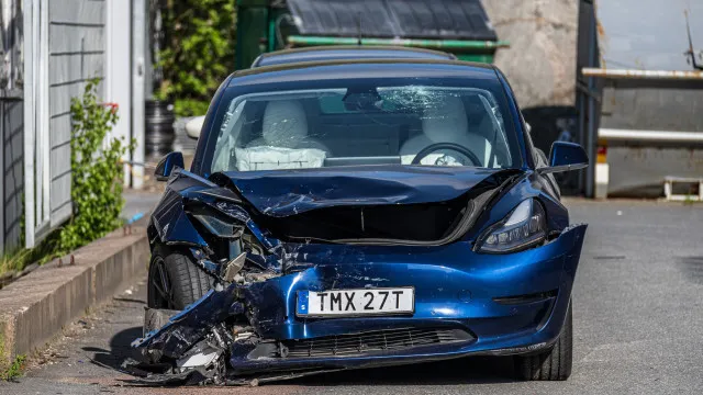 
                    Reparar um carro elétrico custa mais? Eis o que mostra análise
                