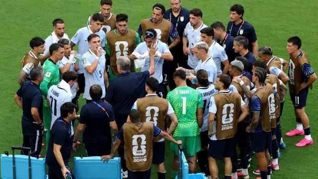 Conflito entre jogadores e Bielsa causa tensão antes do Uruguai-Espanha