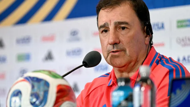 
                    Néstor Lorenzo elogia Portugal: 