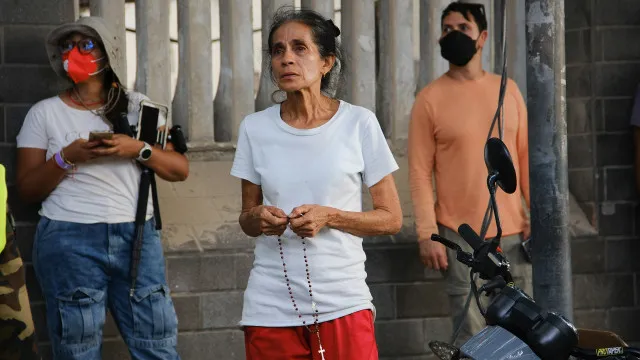 
                    AO MINUTO: Venezuela à espera de milagre(s); Menino de 11 anos resgatado
                