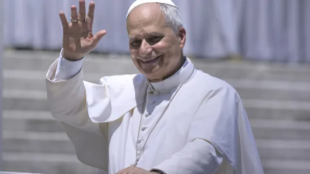 
                    Papa Leão XIV vai visitar Uruguai, Argentina e Peru em novembro
                